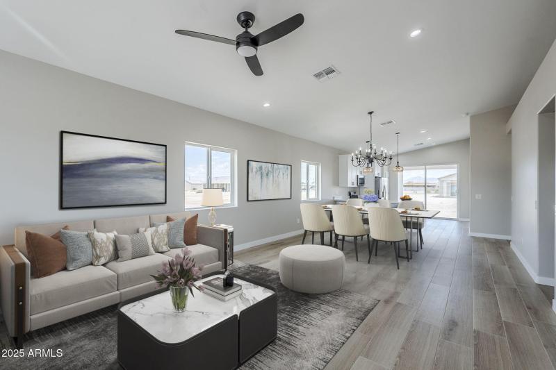 large-01987fbc-29af-7188-9f4d-64b943d77f