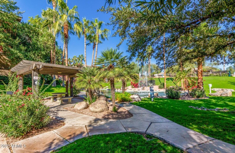 Common Area - Green and Ramada