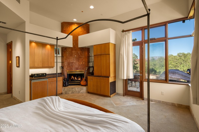 JL_80EWingDr-interiors-Bedrooms-14