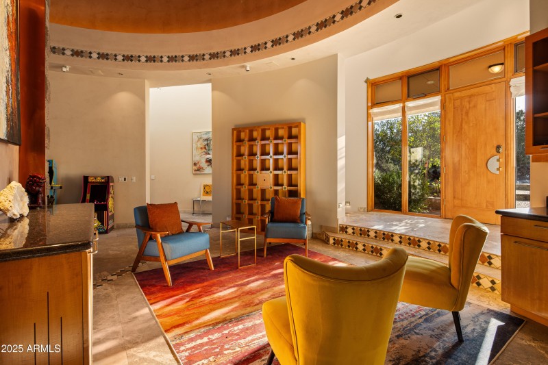 JL_80EWingDr-interiors-CommonAreas-11