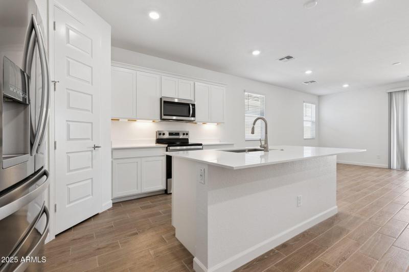 8-web-or-mls-17824-w-vogel-ave-lot-165-z