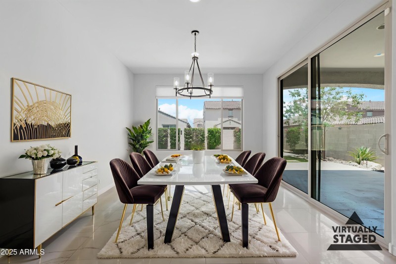 Dining-1 - Dining Room - Luxury - 12