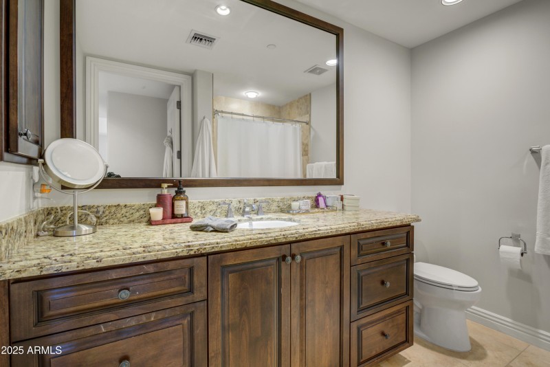 13-Bathroom 2