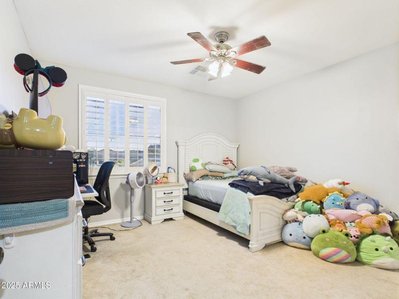 25-web-or-mls-CAM03379G0-PR0138-STILL025