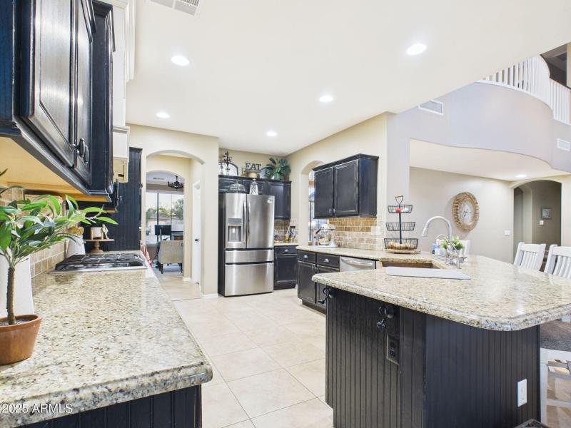 31-web-or-mls-CAM03379G0-PR0138-STILL031