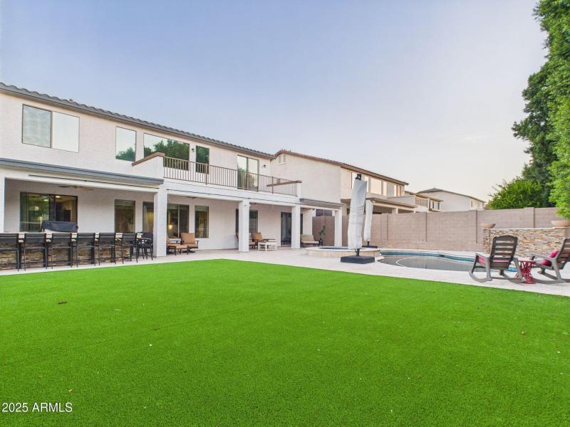 37-web-or-mls-CAM03379G0-PR0138-STILL037