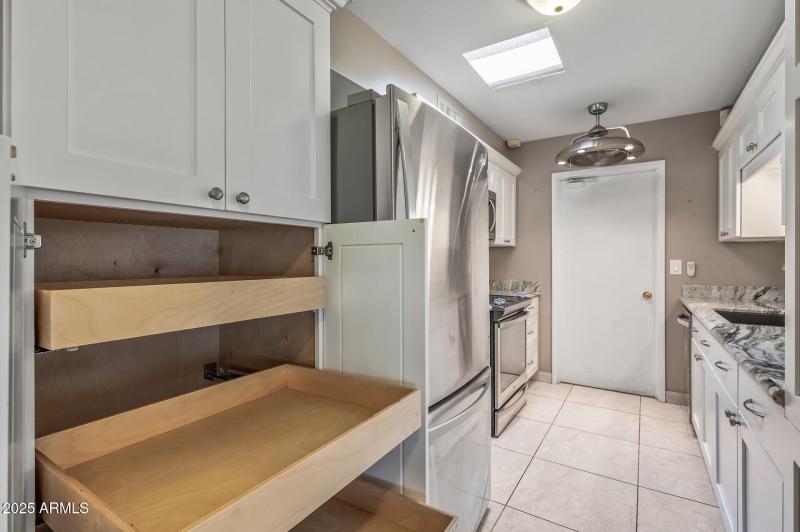 25_13447_W_Copperstone25_mls