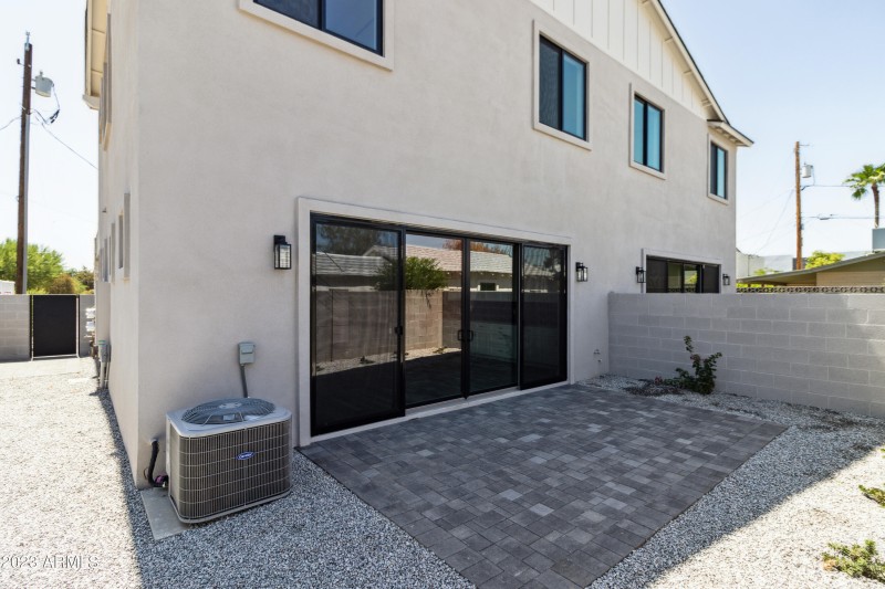 0023_Exterior