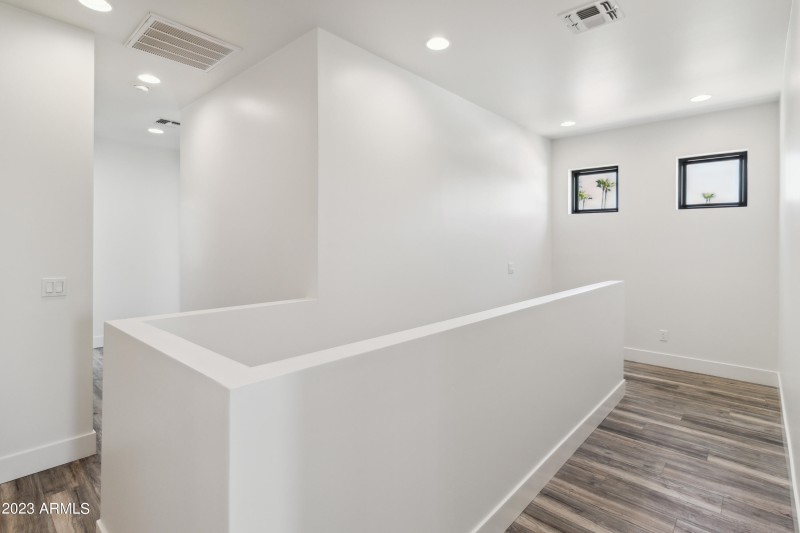 0054_Interior