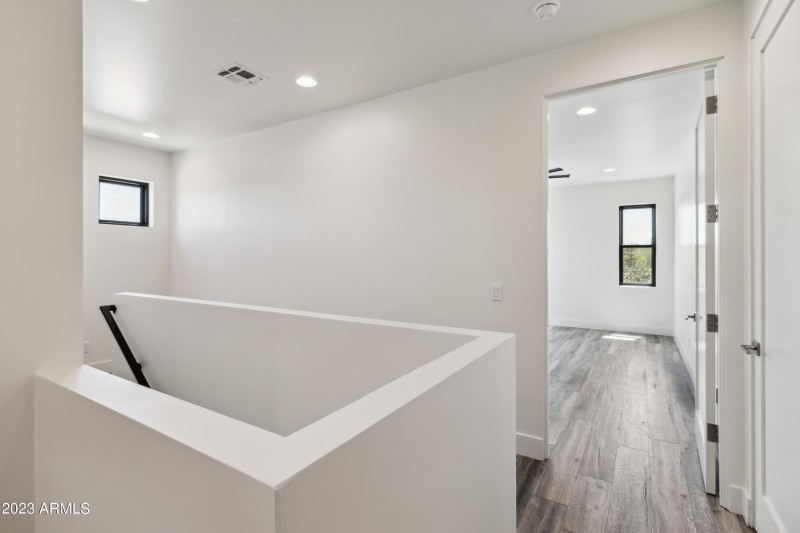 0056_Interior