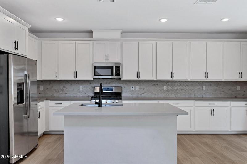 679 E Furness Dr Unit 101-13