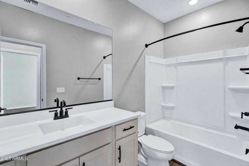 679 E Furness Dr Unit 101-22