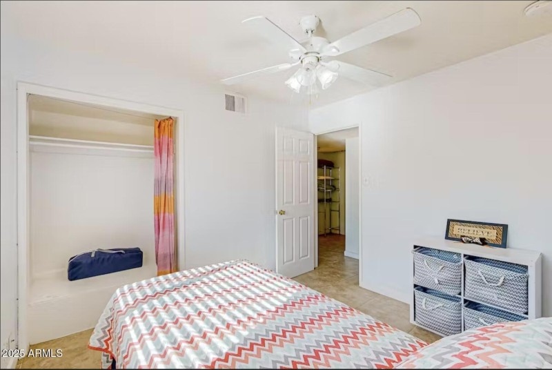 Middle room