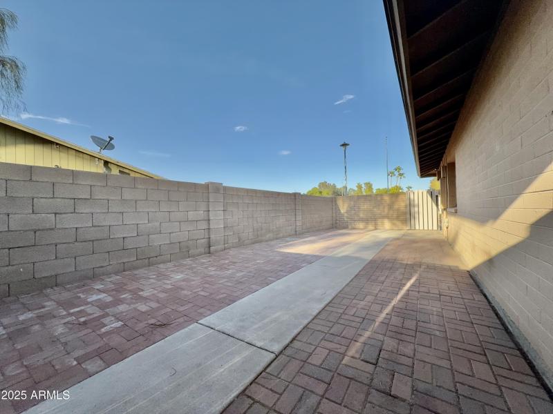 2DF3D2AA-7CB7-47EB-9039-3554734B7E4C_1_2