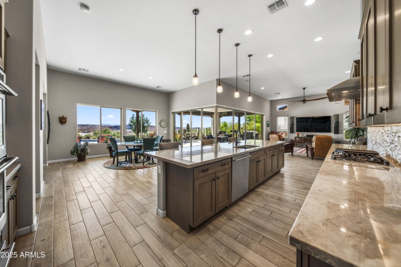 3757 Goldfield Court Wickenburg 00030