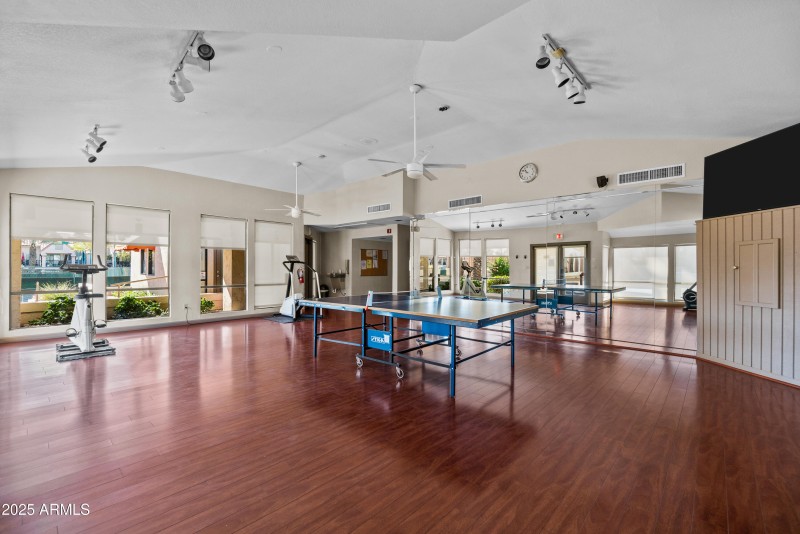 Via Linda Daytime-23