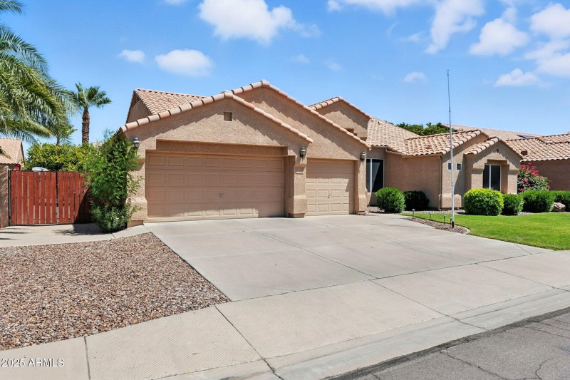 3 Car Garage