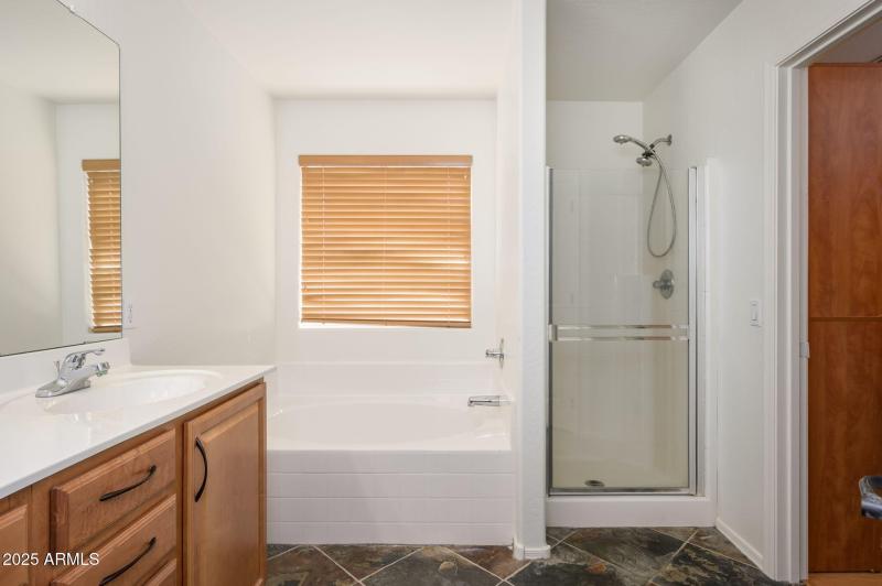 Separate Tub/Shower