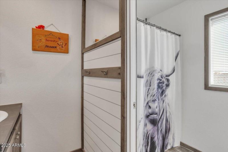 19-28383 N Mildred Ln