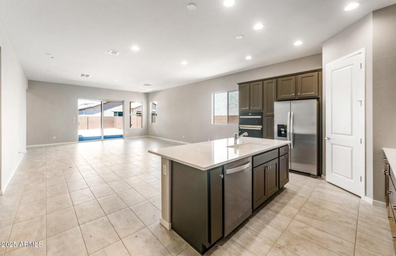 Kitchen/Cafe/Gathering Room