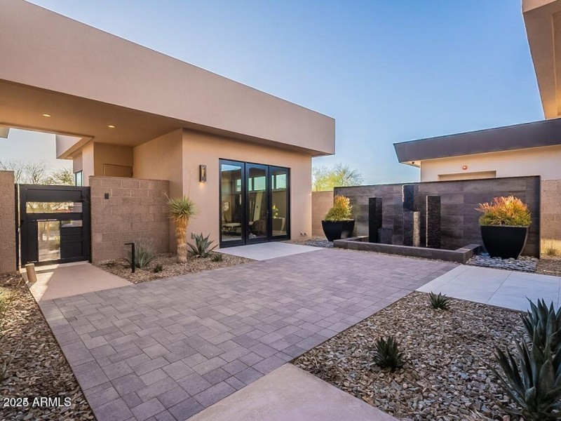 Courtyard | Casita