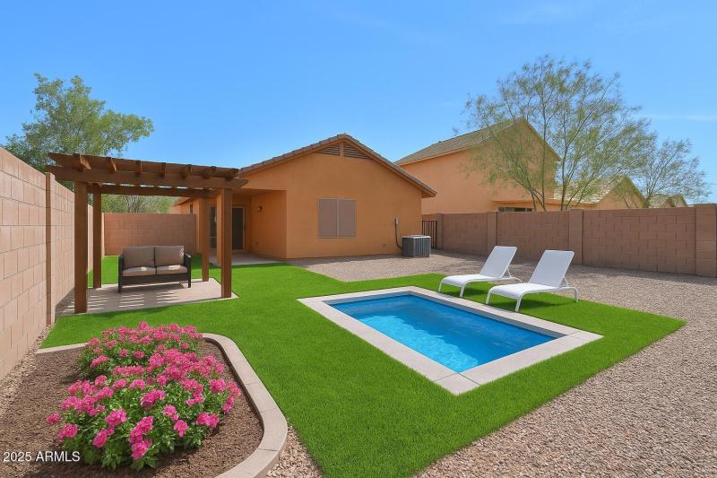 1d8121d8-48a6-4f7b-a567-b34b1d4565e4