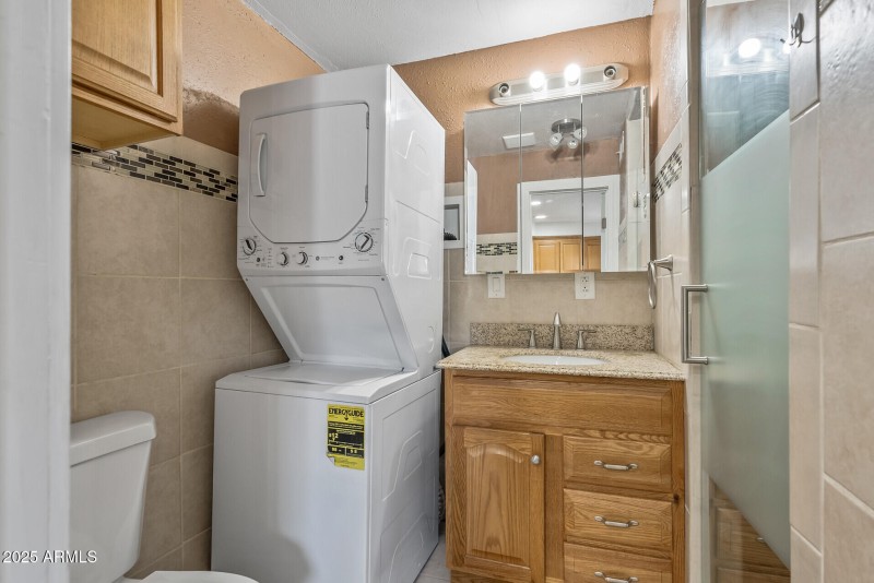 529B Bathroom