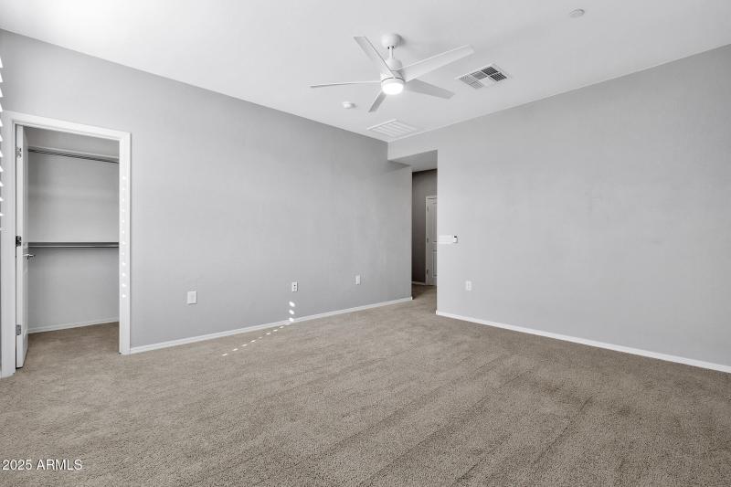 1959 E Hampton Ln Unit 102-17