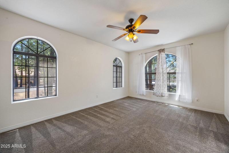 5460KnottinghamLn-WagonWheel-AZ-7