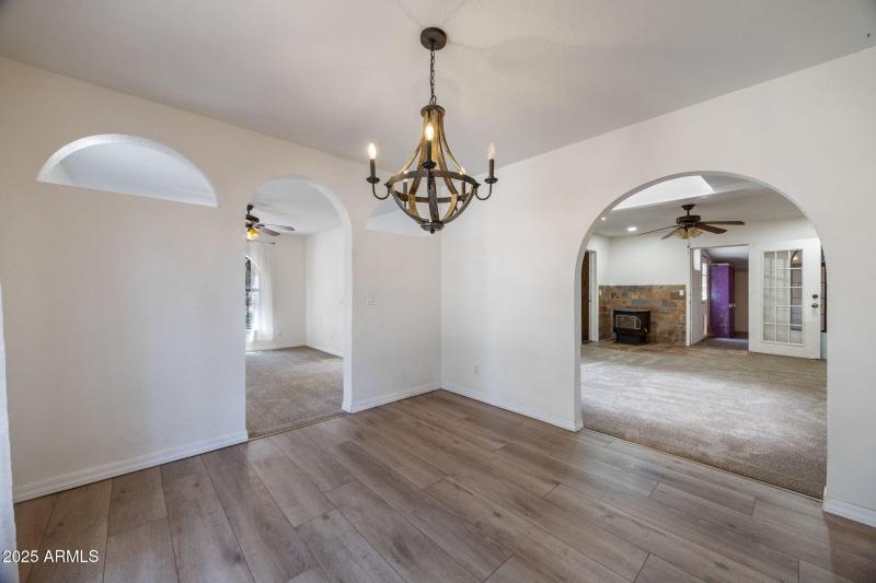 5460KnottinghamLn-WagonWheel-AZ-8