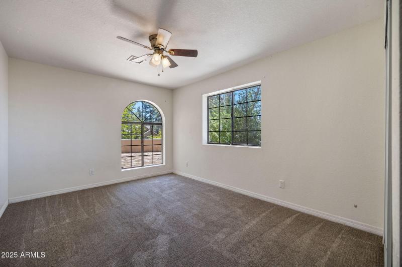 5460KnottinghamLn-WagonWheel-AZ-24