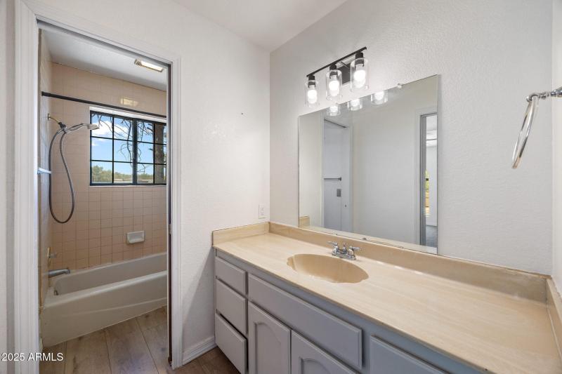 5460KnottinghamLn-WagonWheel-AZ-25