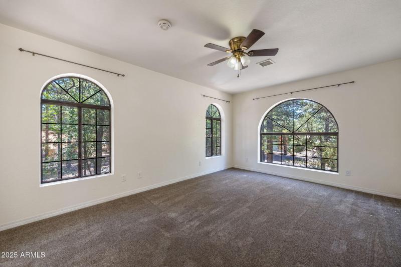 5460KnottinghamLn-WagonWheel-AZ-26