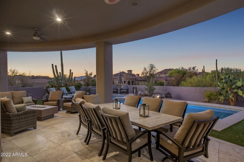 Backyard Dining