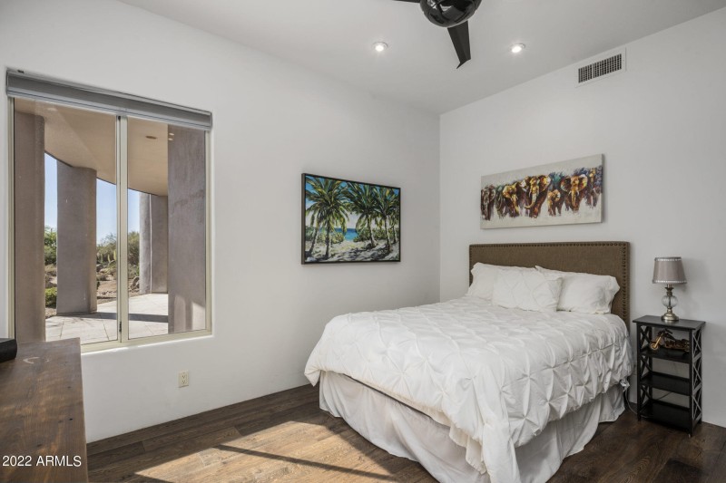 Guest Bedroom 1