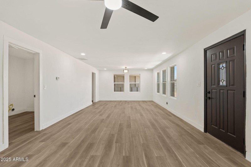 3731 W Wier Ave - 08