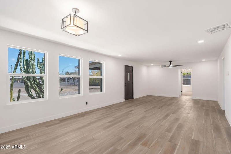 3731 W Wier Ave - 10