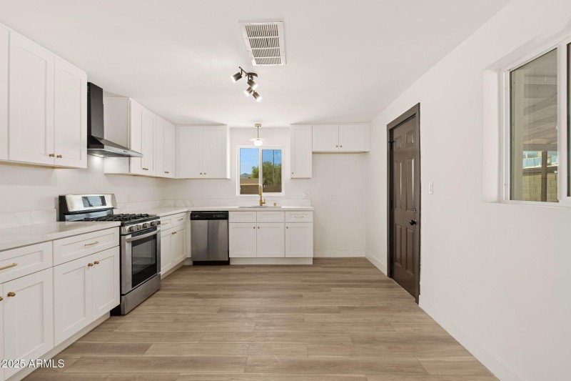 3731 W Wier Ave - 12