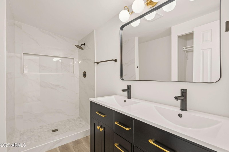 3731 W Wier Ave - 21