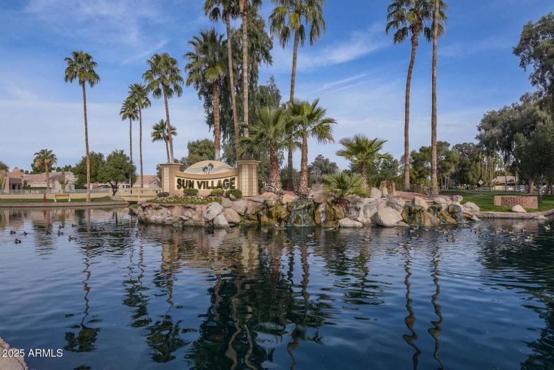 Sun Village Community-Sign