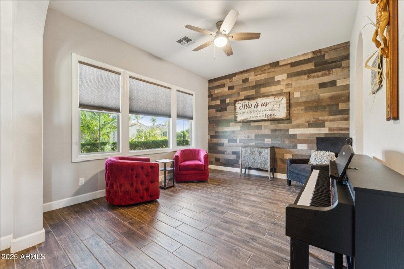 Dining/Sitting Room
