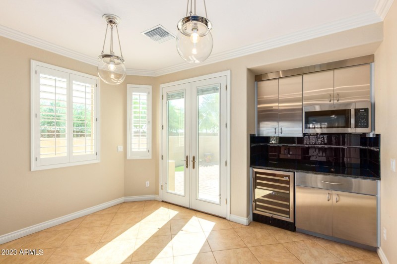 10Kitchen