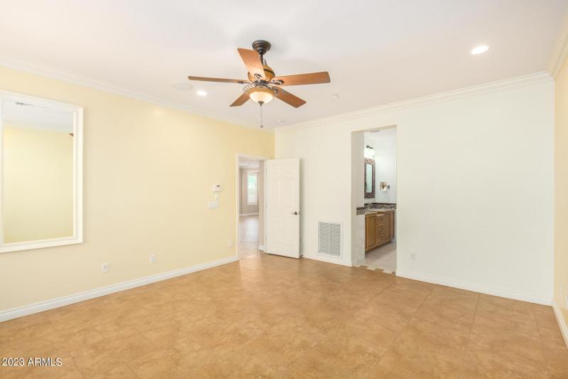 12PrimaryBedroom
