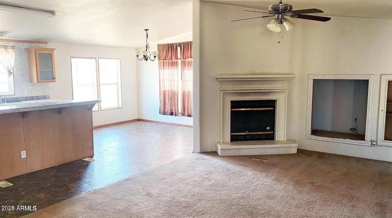 217f49f0a36f84139a8605f0f99b9d70-uncropp