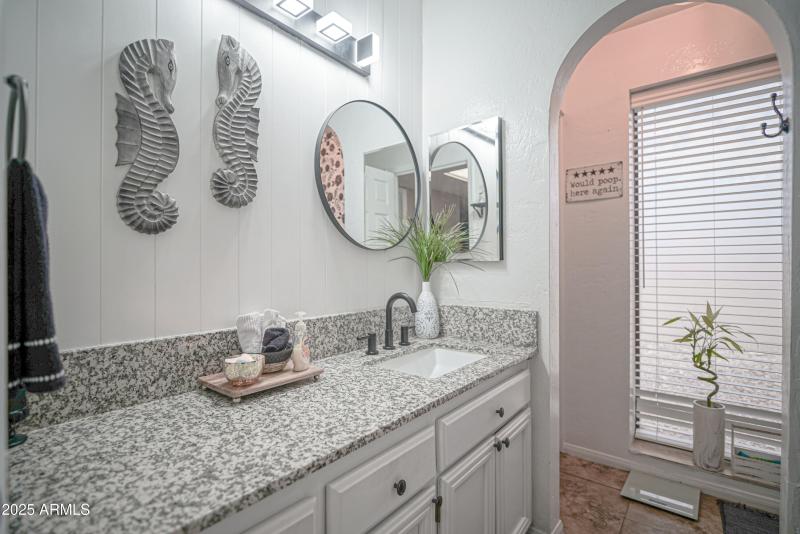 702 E Coral Gables Dr X-5