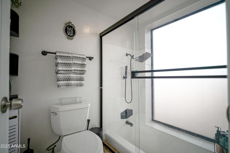 702 E Coral Gables Dr X-9