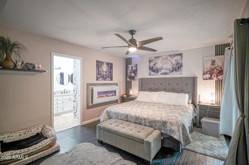 702 E Coral Gables Dr X-25