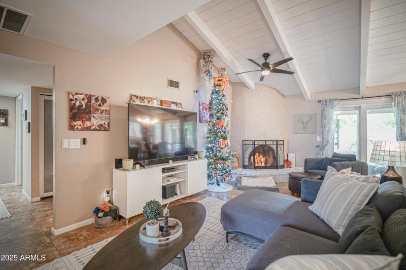 702 E Coral Gables Dr X-28