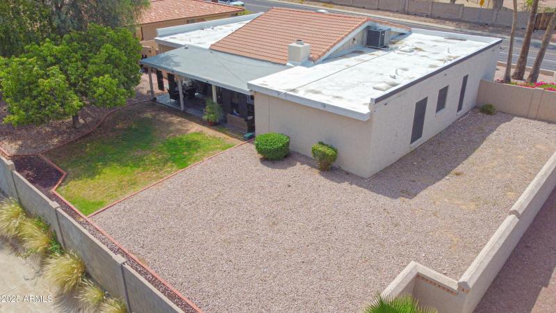 702 E Coral Gables Dr X-43