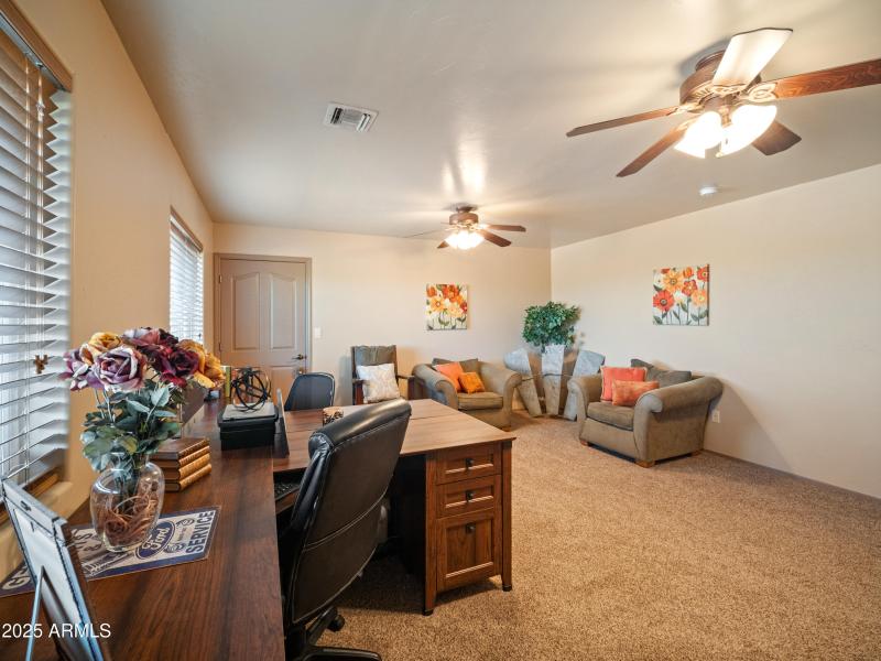 50 amp outlet in the Bedroom/Office